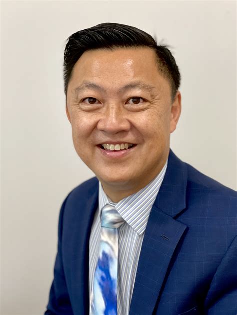 shoulder surgeon penrith|Dr Warren Kuo Knee and Shoulder Surgeon..